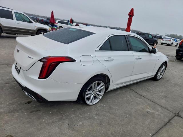 Cadillac CT4 Luxury Image 7