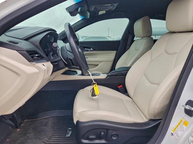 Cadillac CT4 Luxury Image 9