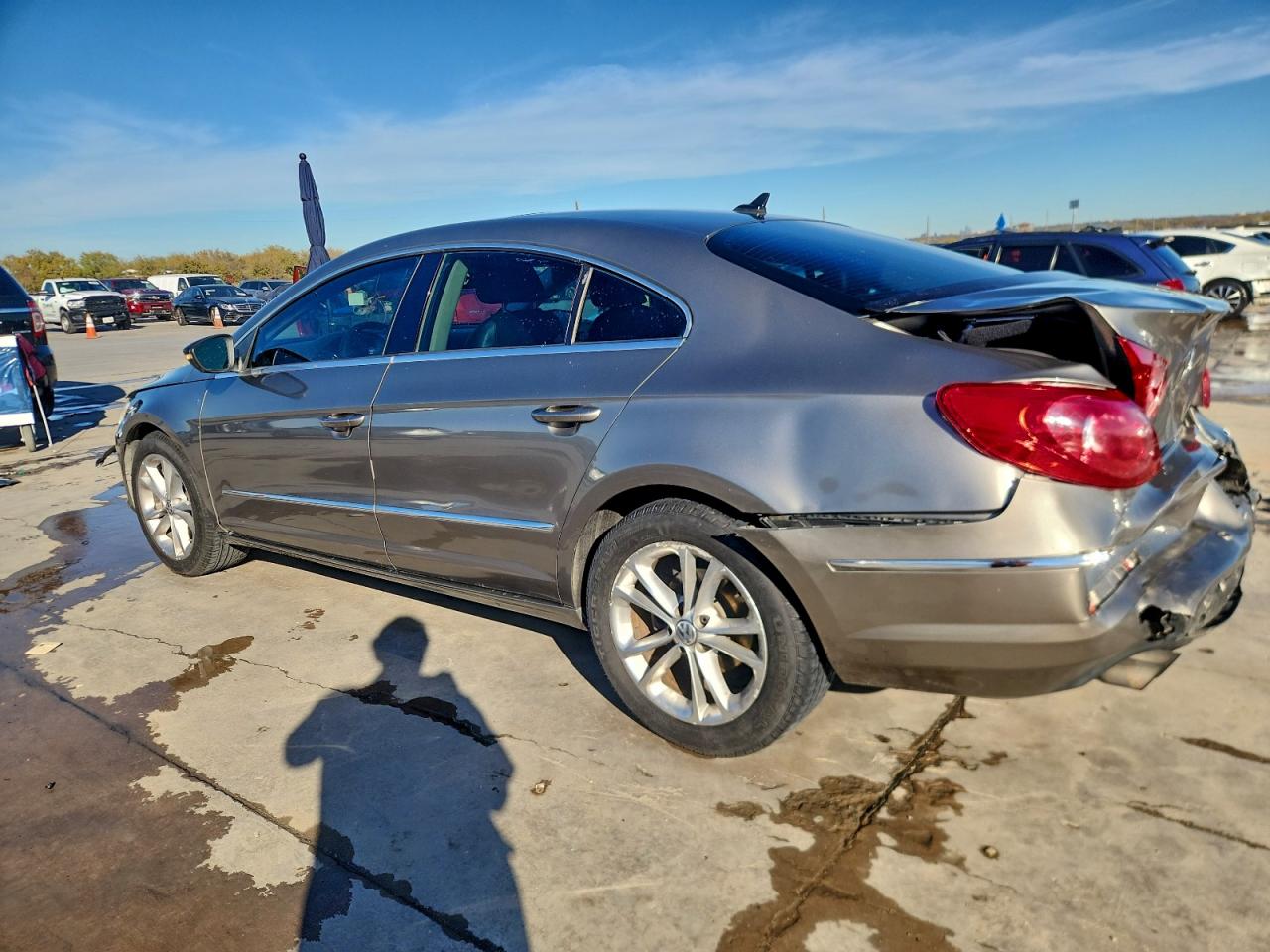 Volkswagen CC Luxury Image 11