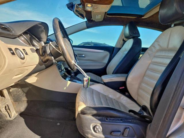 Volkswagen CC Luxury Image 4