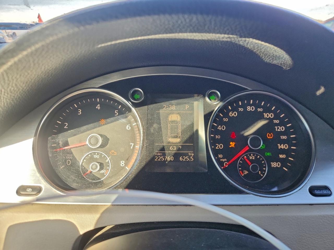 Volkswagen CC Luxury Image 7