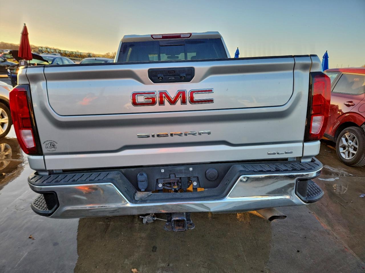 GMC Sierra K3500 Sle Image 2
