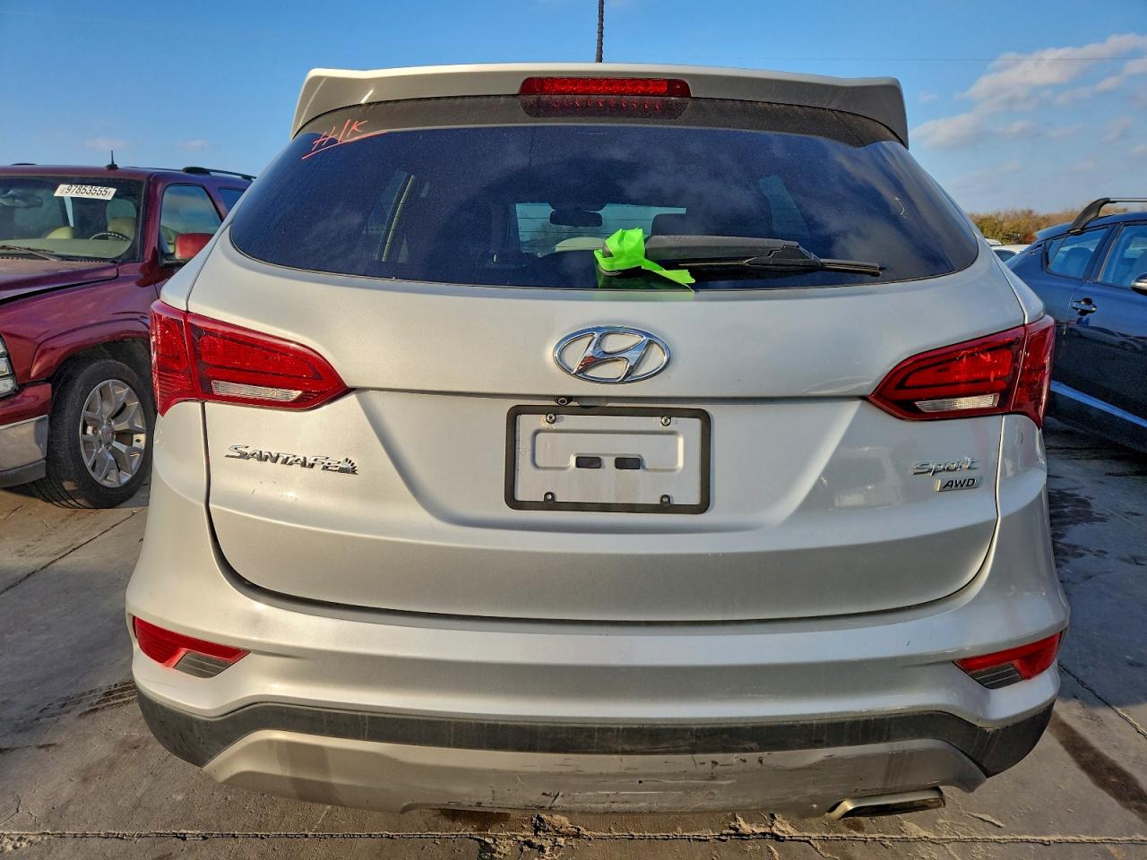 Hyundai SANTA FE Image 12