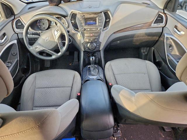 Hyundai SANTA FE Image 6