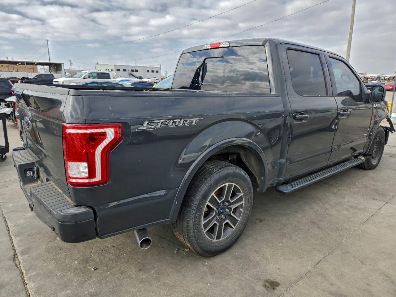 Ford F-150 Supercrew Image 4