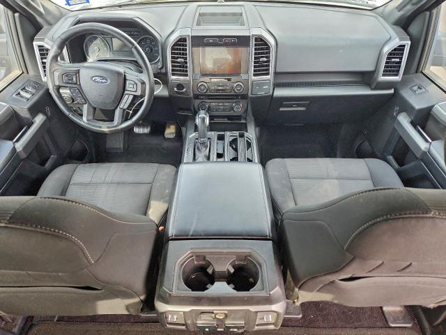 Ford F-150 Supercrew Image 8