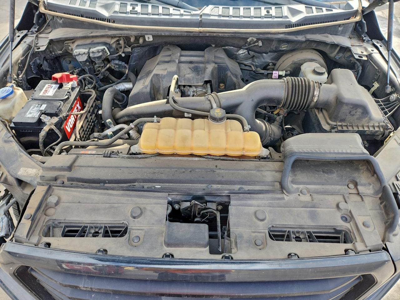 Ford F-150 Supercrew Image 3