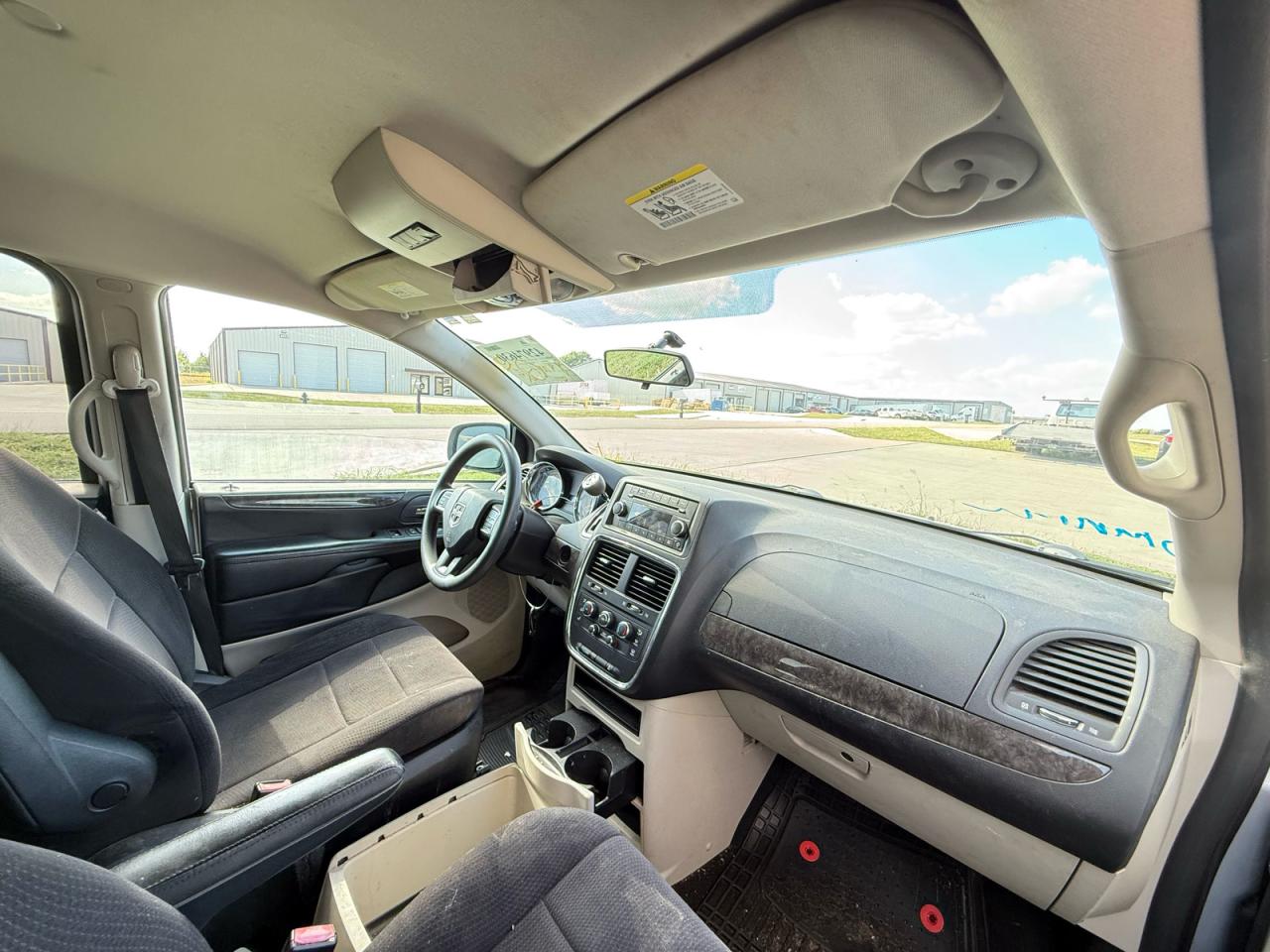 Dodge Caravan Mainstreet Image 3