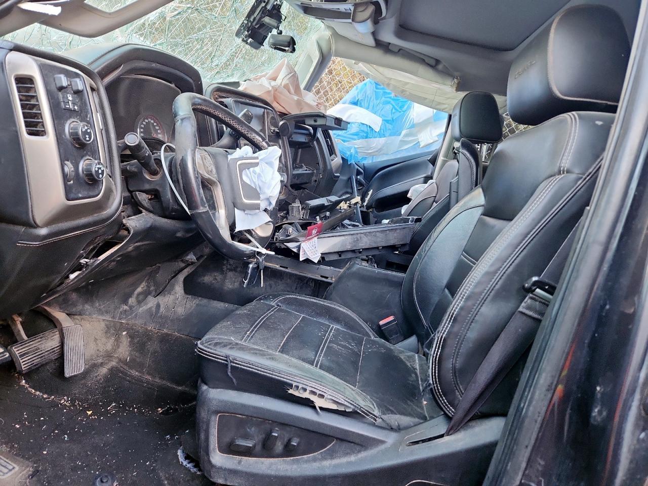 GMC Sierra K2500 Denali Image 6