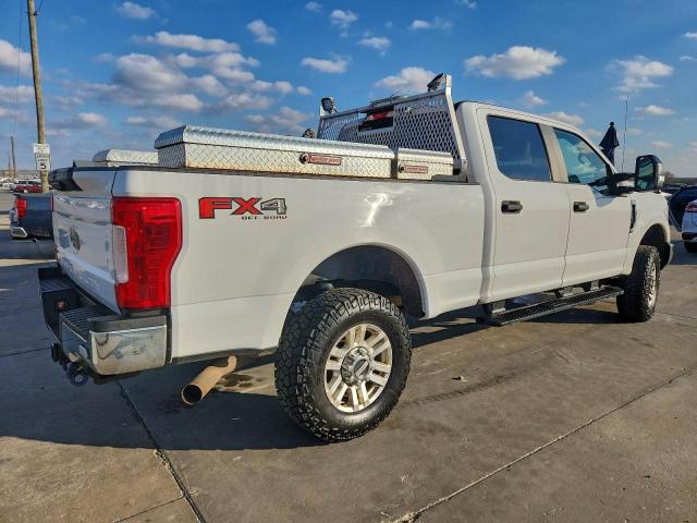 Ford F-250 Super Duty Image 5