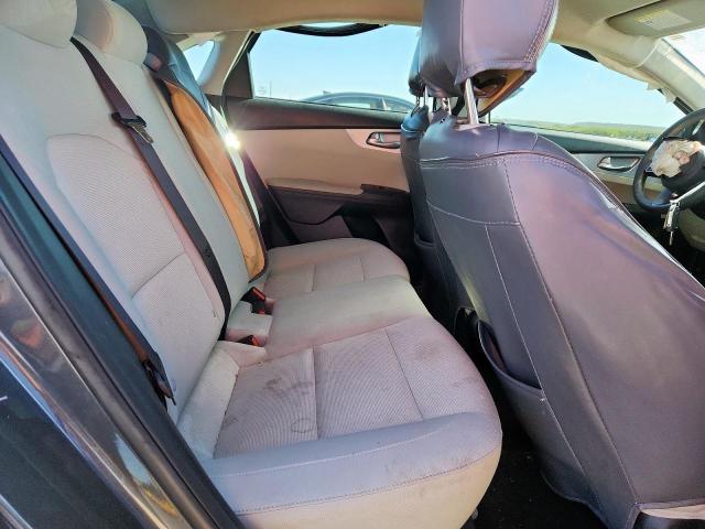 Kia Forte Lx Image 12