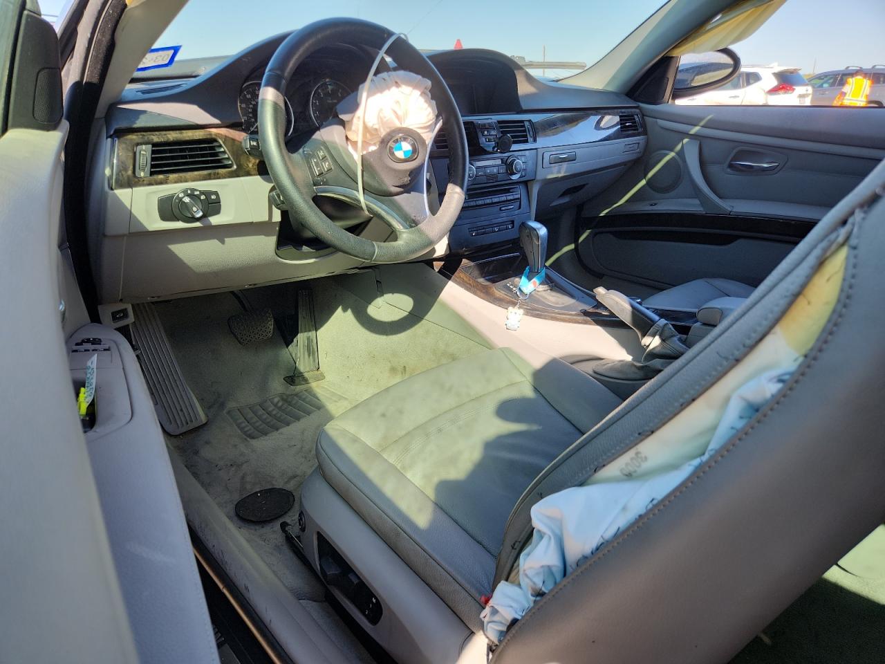 BMW 3 Series Xi Image 12