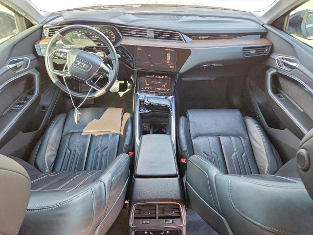 Audi e-tron Prestige Image 4