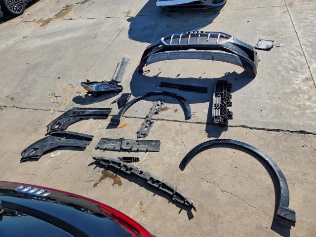 Audi e-tron Prestige Image 11