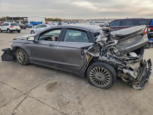 Ford Fusion Titanium Image 2