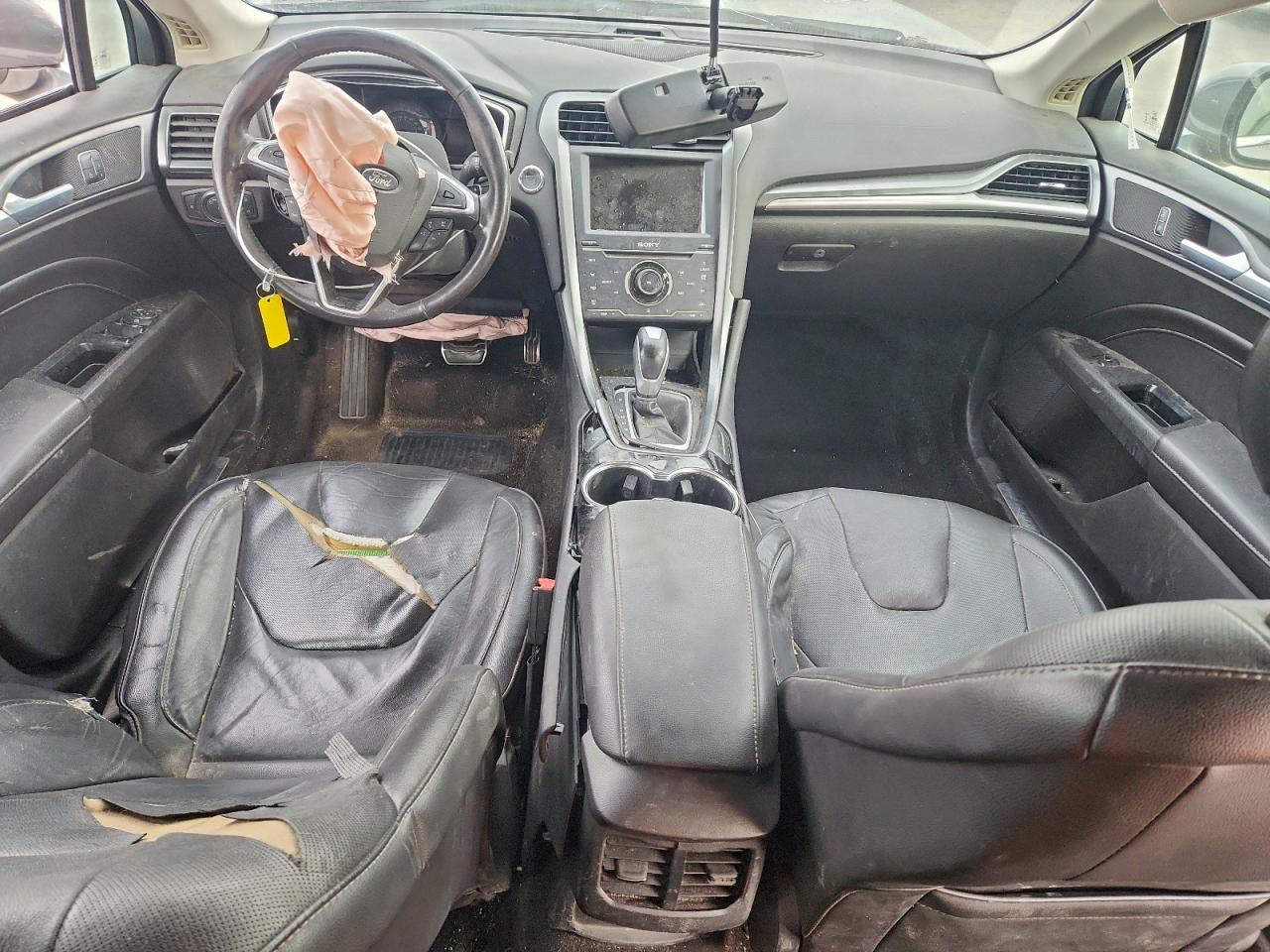 Ford Fusion Titanium Image 5