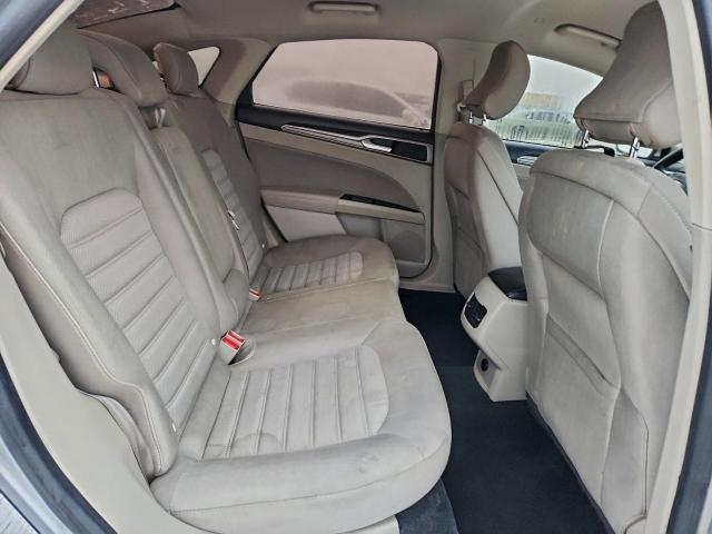 Ford Fusion Se Image 8