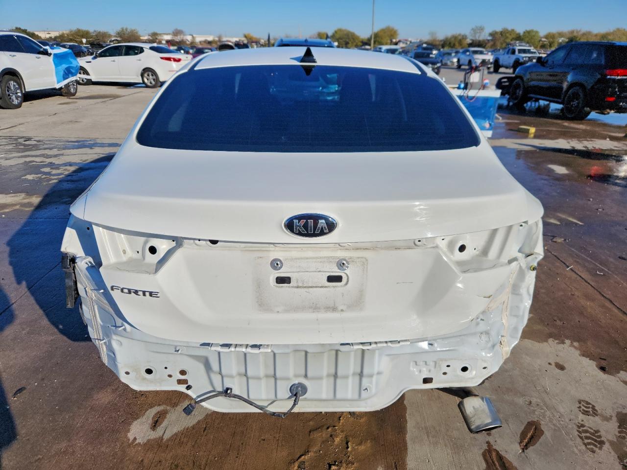 Kia Forte Fe Image 3