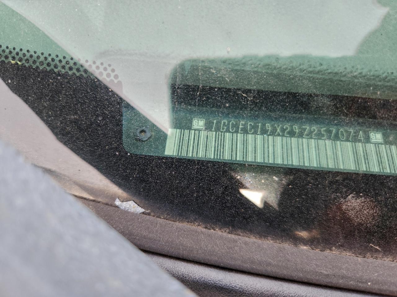 Chevrolet Silverado C1500 Image 12