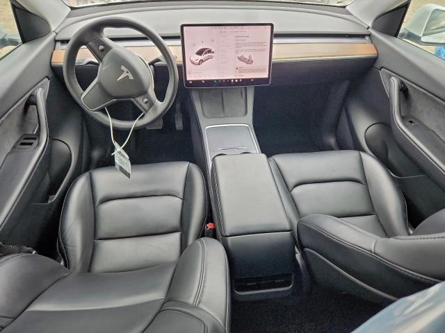 Tesla Model Y Image 2