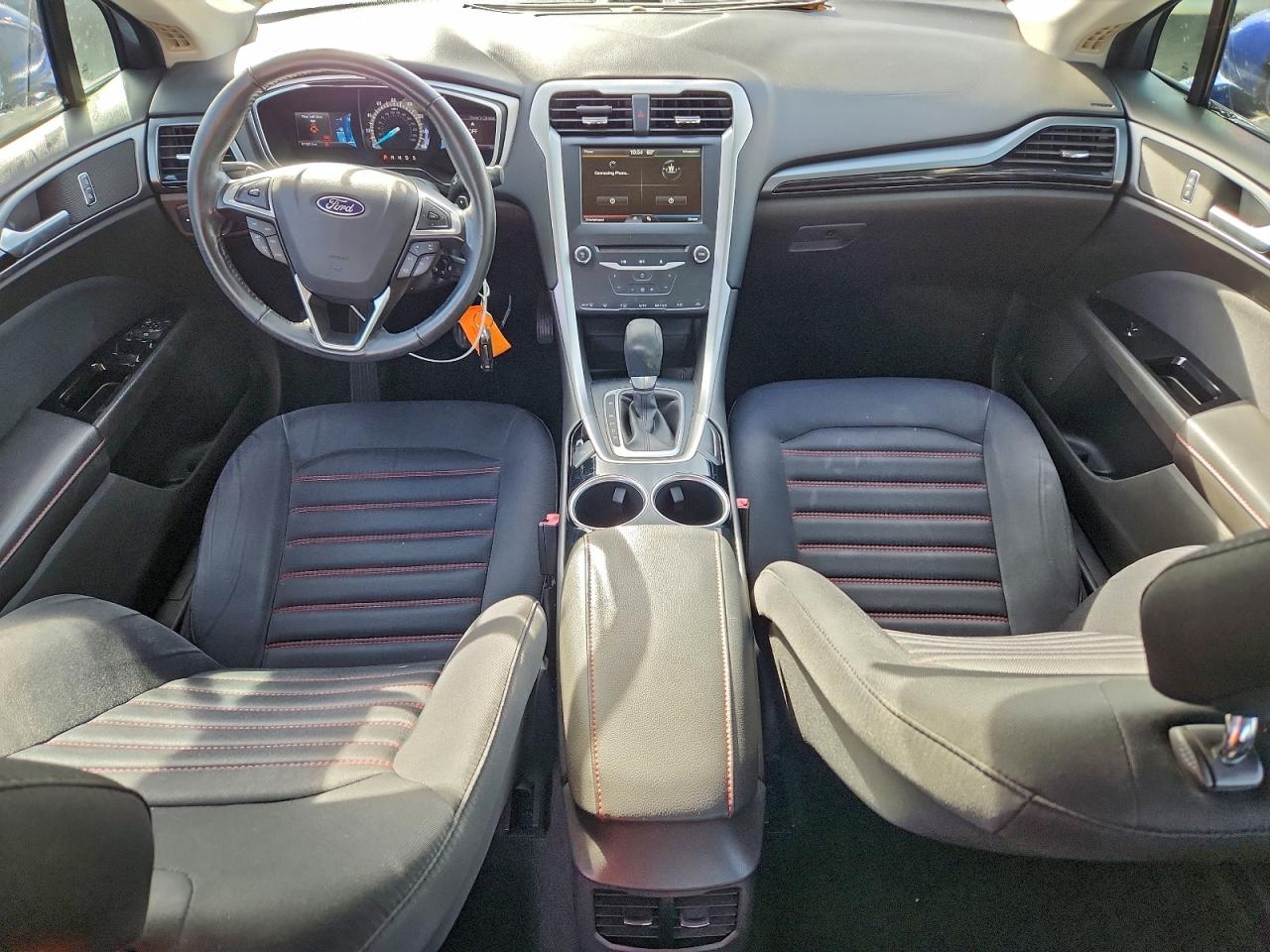 Ford Fusion Se Image 6