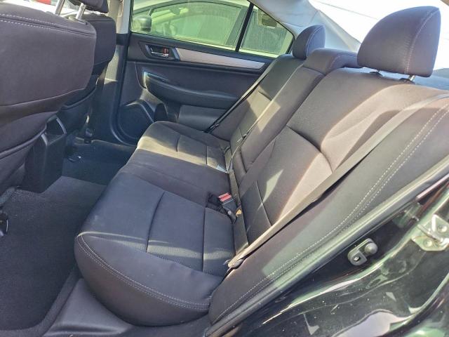 Subaru Legacy 2.5i Premium Image 4