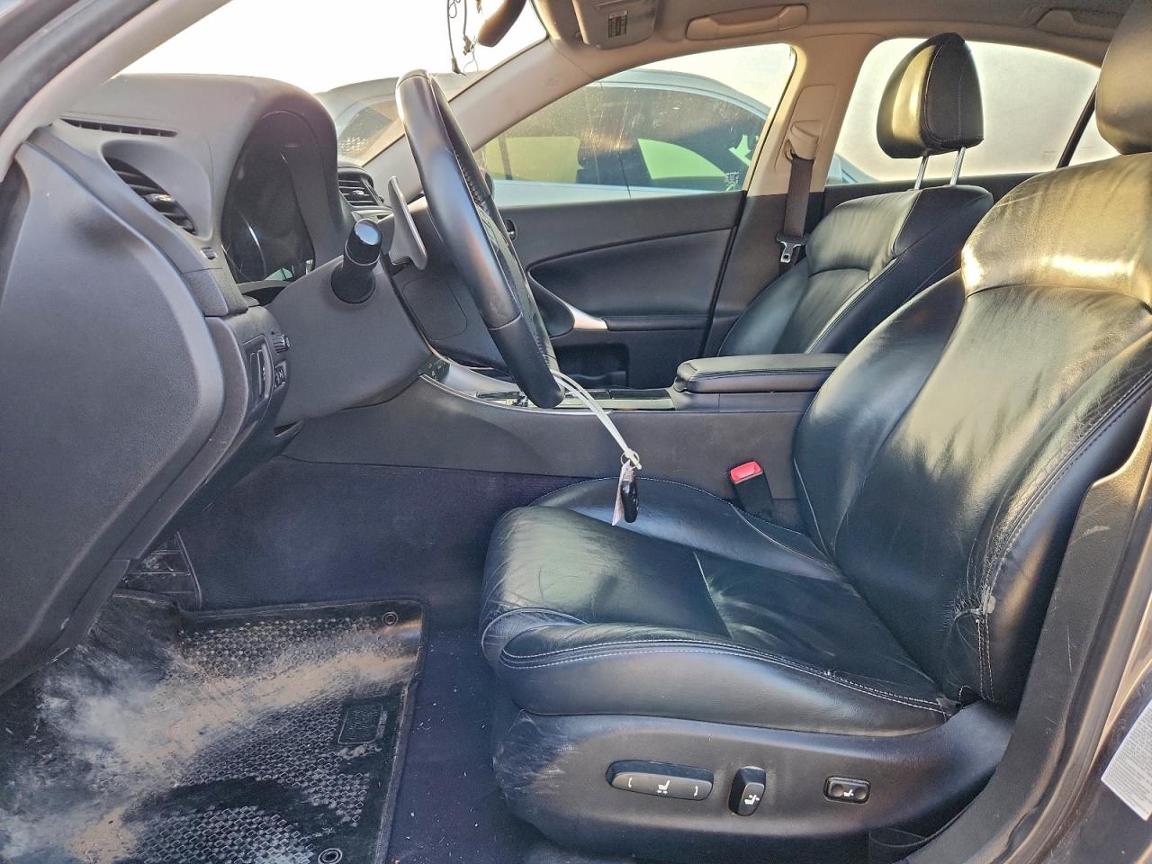 Lexus Is 250 Image 7