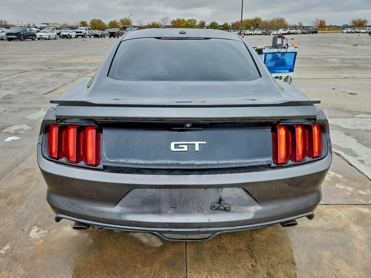 Ford Mustang Gt Image 6
