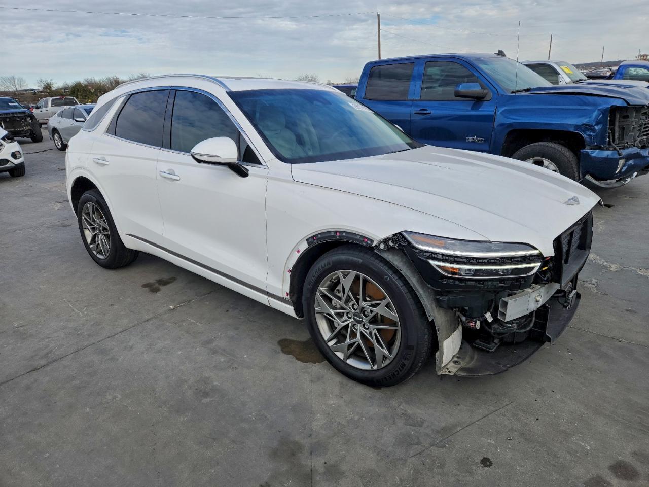 Genesis Gv70 Base Base Image 3