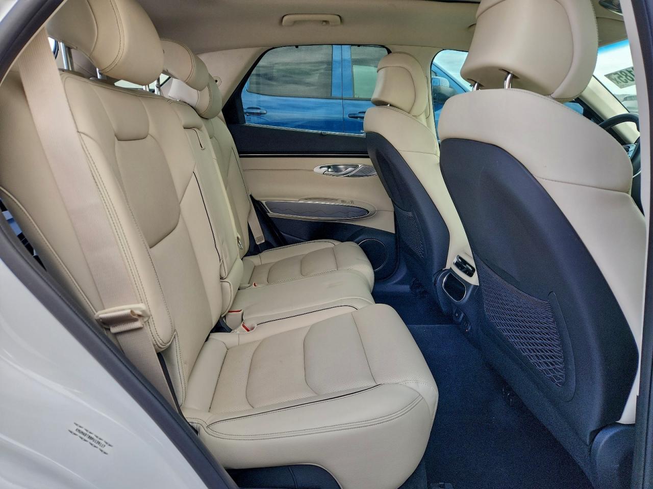 Genesis Gv70 Base Base Image 7