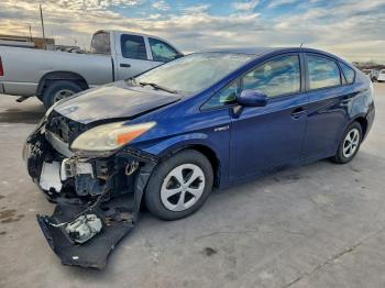  Salvage Toyota Prius