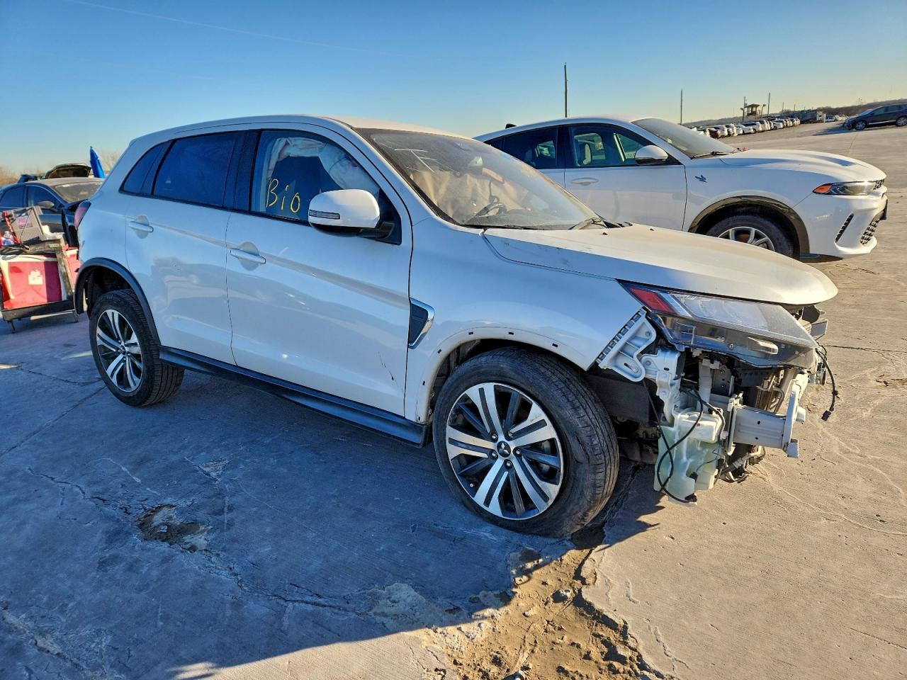 Mitsubishi Outlander Se Image 2