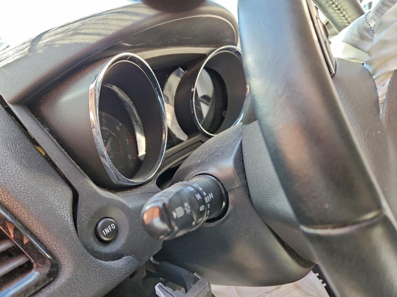 Mitsubishi Outlander Se Image 4