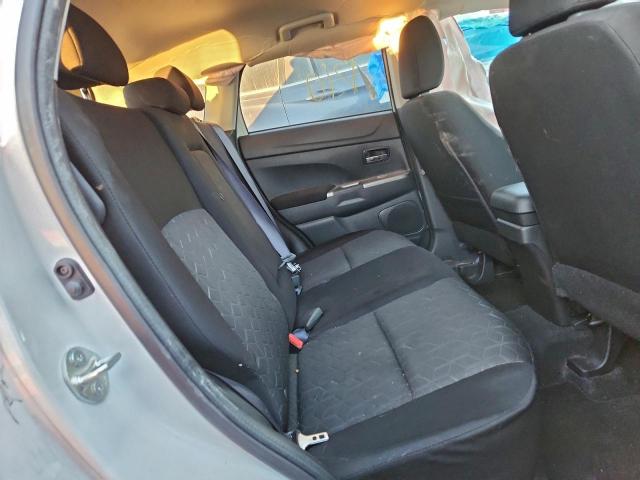 Mitsubishi Outlander Se Image 7