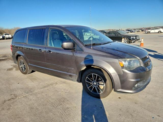 Dodge Caravan R/t Image 4