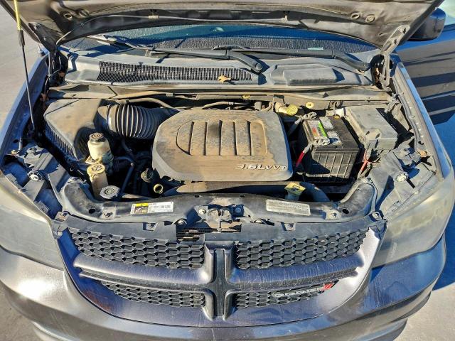 Dodge Caravan R/t Image 11