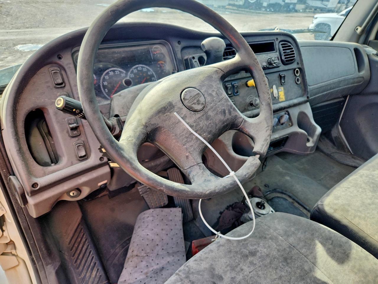 Freightliner M2 106 Med 106 Medium Duty Image 14