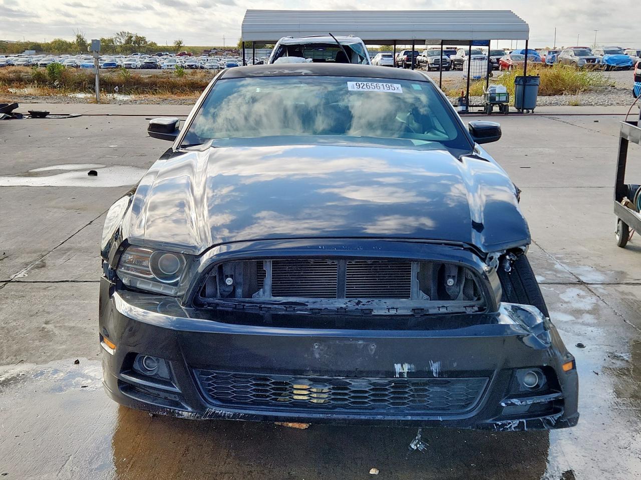 Ford Mustang Image 12