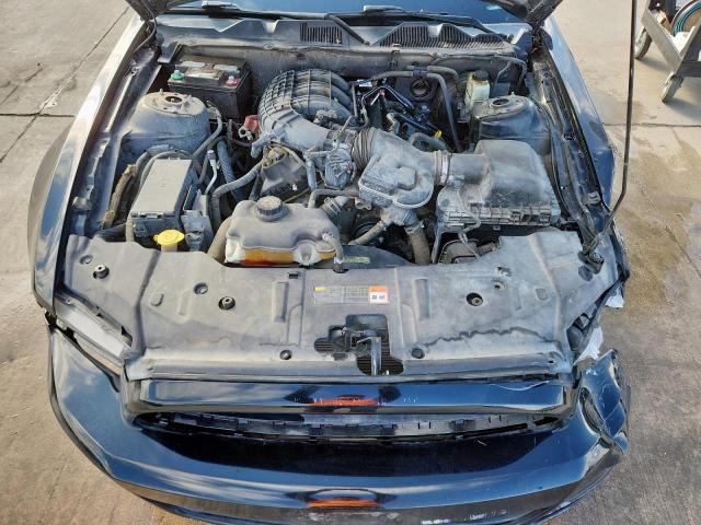 Ford Mustang Image 5