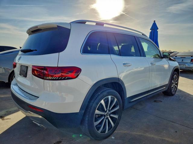 Mercedes-Benz GLB 250 Image 5