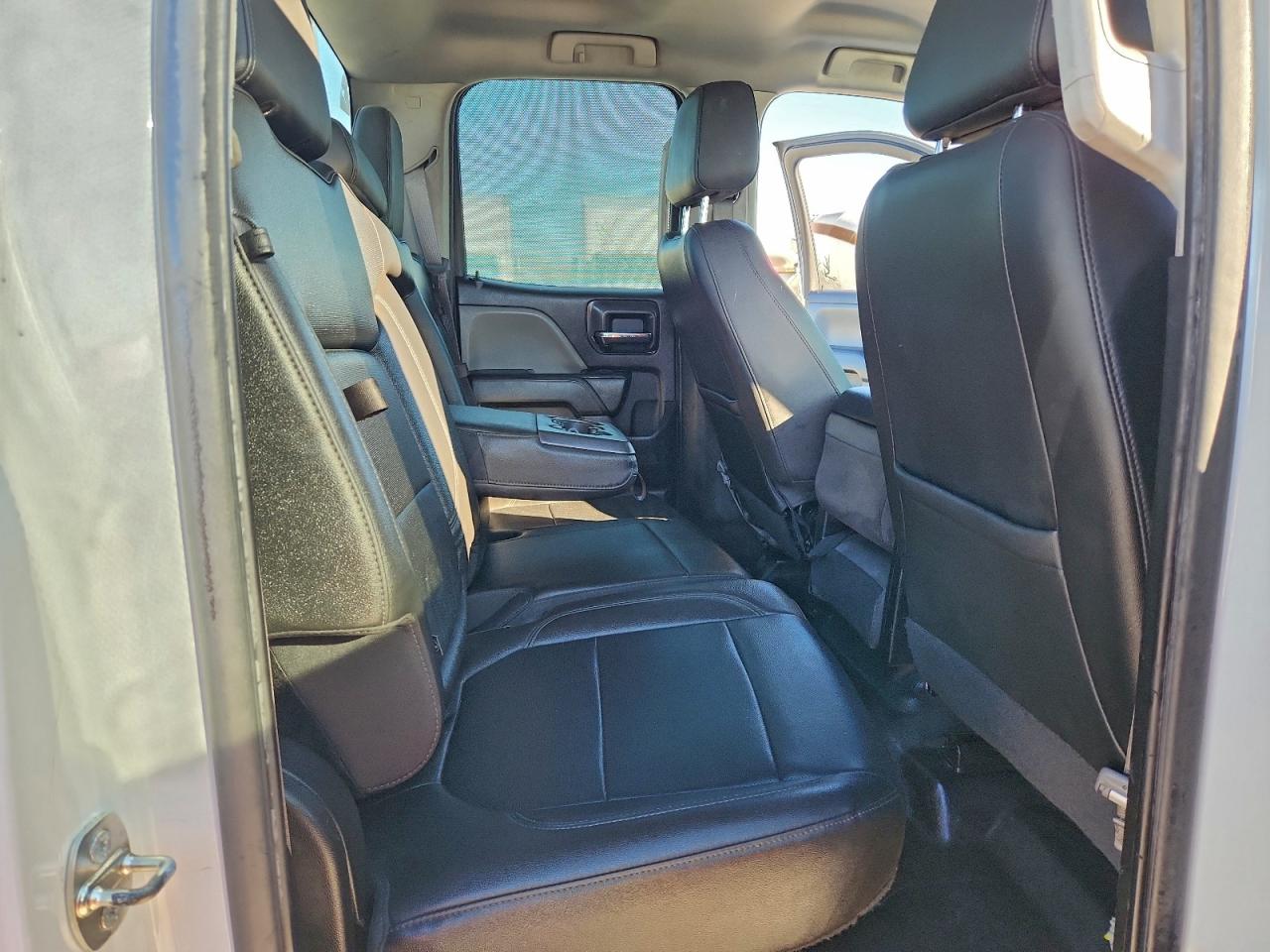 GMC Sierra C2500 Heavy Duty Image 11