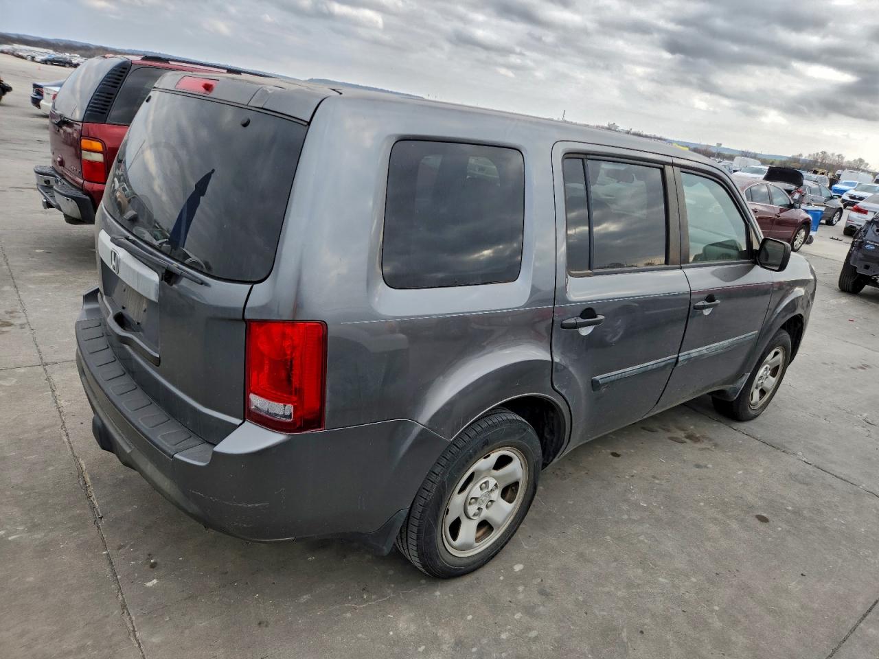 Honda Pilot Lx Image 4