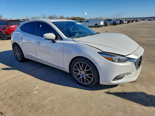 Mazda 3 Touring Image 11