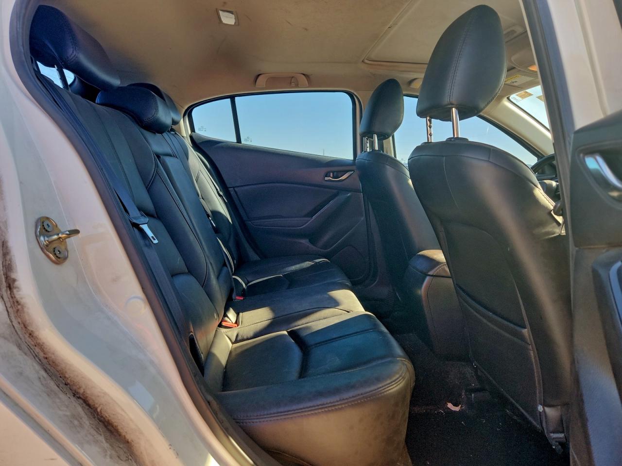 Mazda 3 Touring Image 2