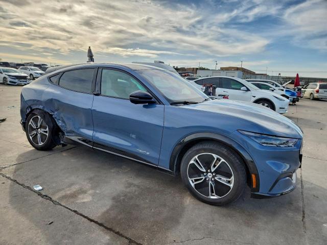 Ford Mustang Premium Image 4