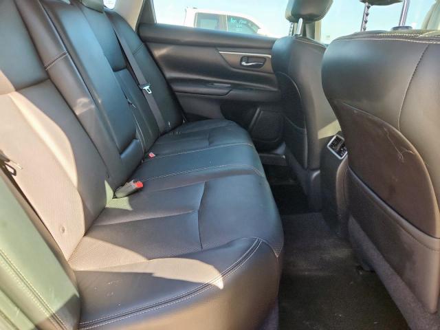 Nissan Altima 2.5 Image 6