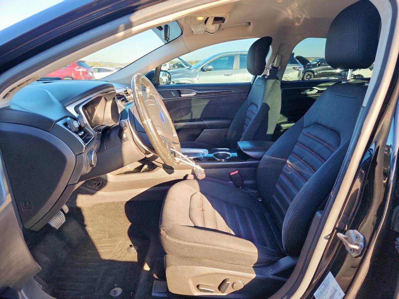 Ford Fusion Se Image 6