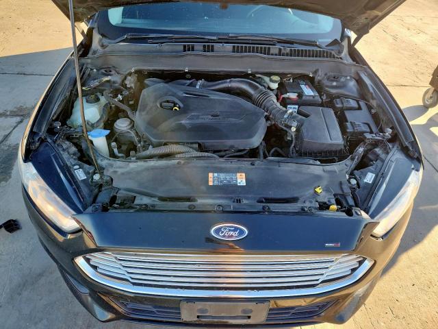 Ford Fusion Se Image 3