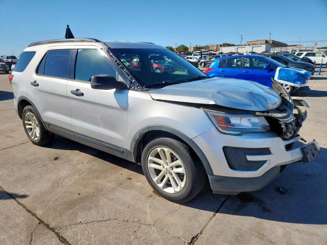 Ford Explorer Image 7