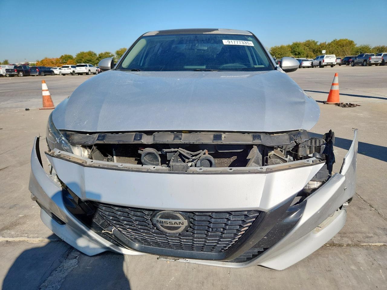 Nissan Altima S Image 12